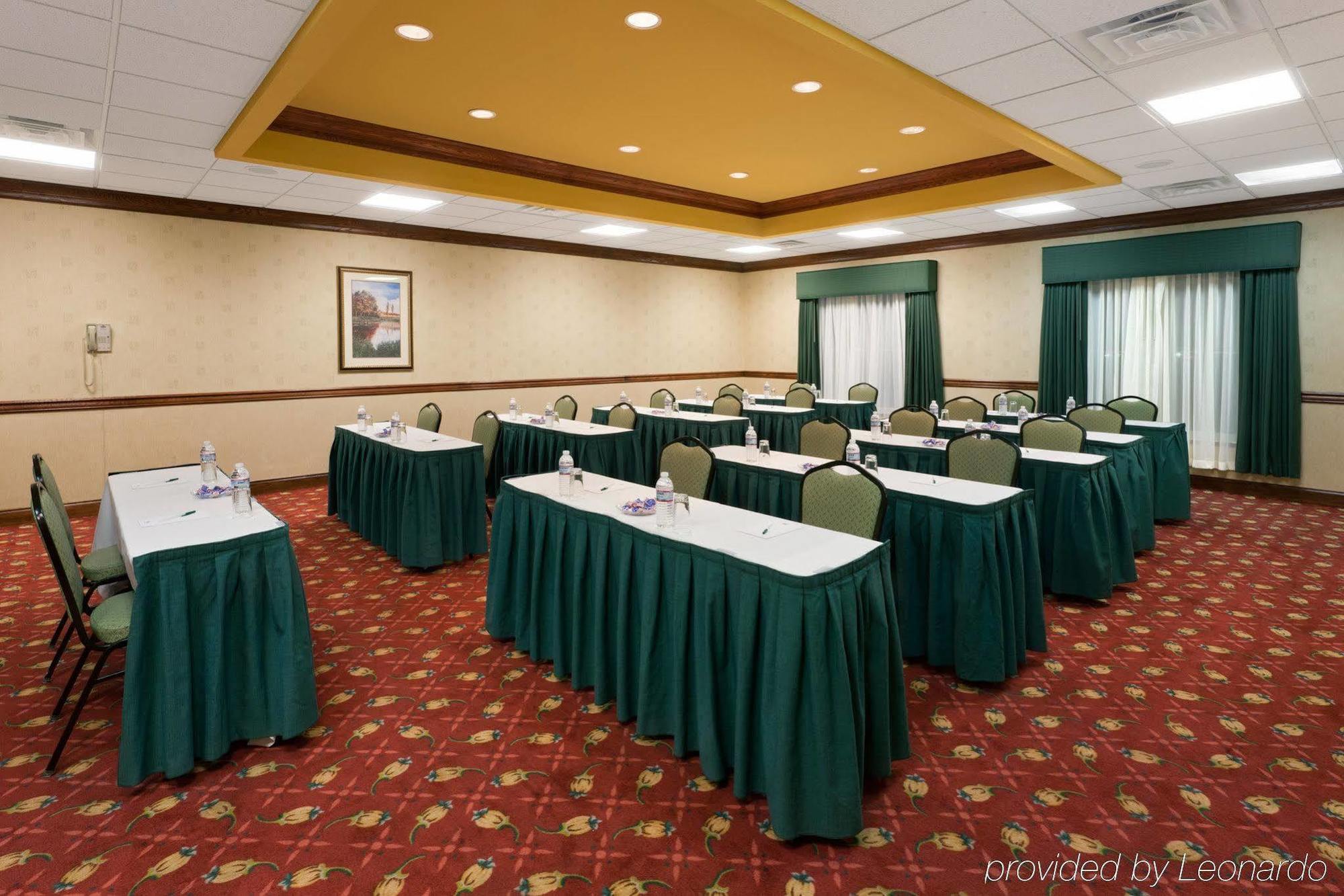 Hampton Inn & Suites By Hilton- Newark Airport Elizabeth Business photo